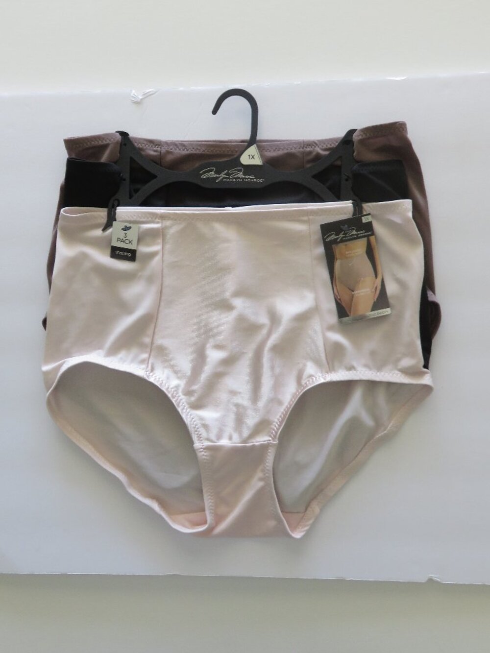 (#139) Marilyn Monroe 3-Pack Microfiber Shaping Briefs Size 1X